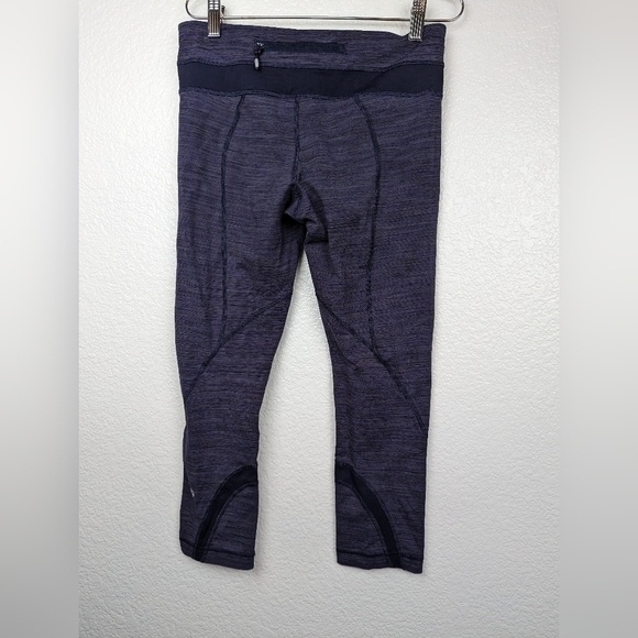 Lululemon run inspire purple striped crop 6 - Picture 2 of 4